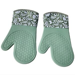 Bakers Choice Set of 2 Premium Cotton and Silicone Oven Mitts Printed Green 13in